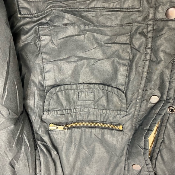 Amazing vintage jacket made in USA. Vest jacket combo and lots of zippers - Picture 7 of 12